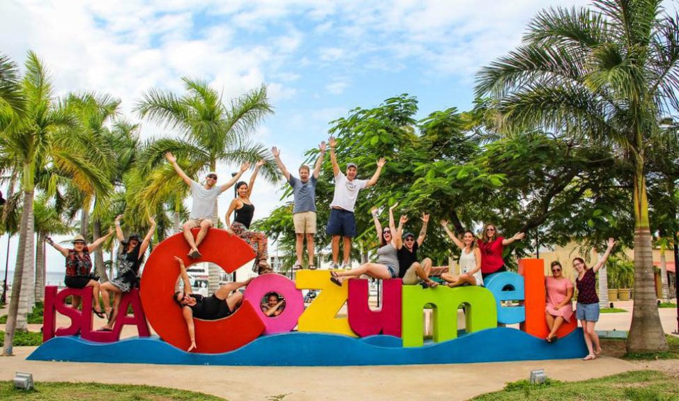 Cancun-Travelocity-Gnomads