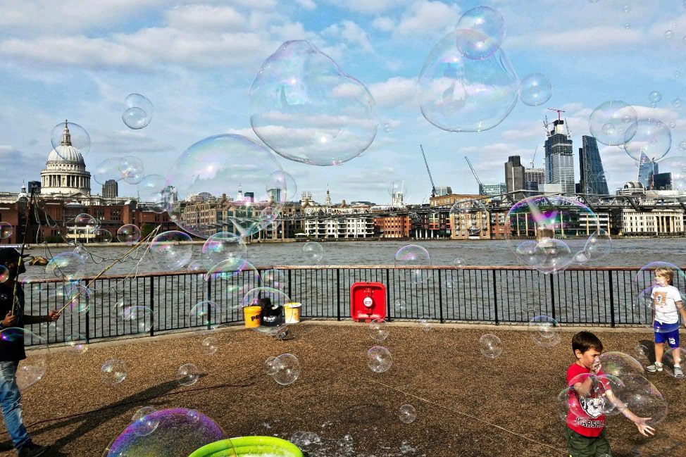London Bubbles Queen's Walk-min