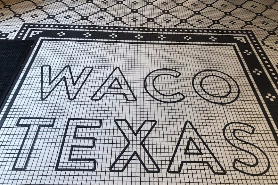 Waco Texas - Magnolia Table